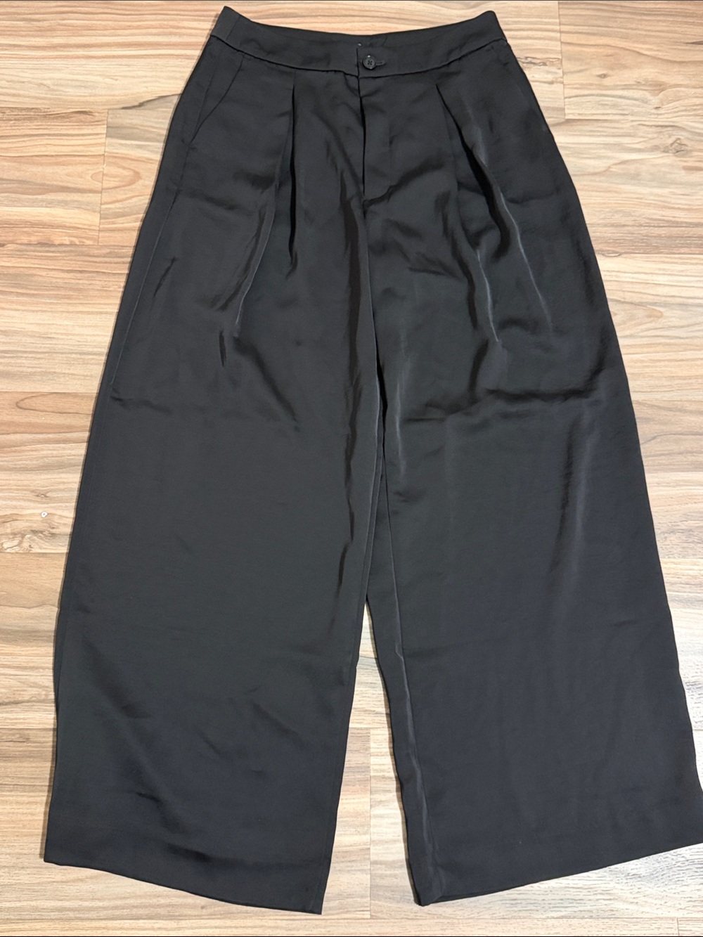 Banana Republic Wide Leg Satin Pleated Trousers Womens 10P Black Minimal Capsule